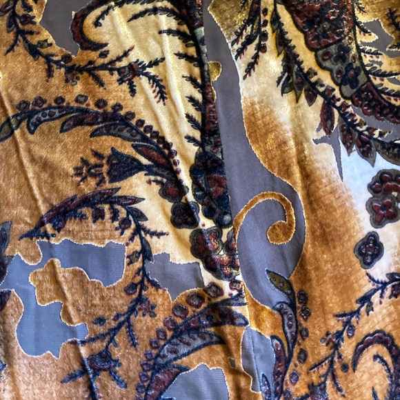 VTG Velvet Embellished Paisley Shirt - Picture 8 of 8